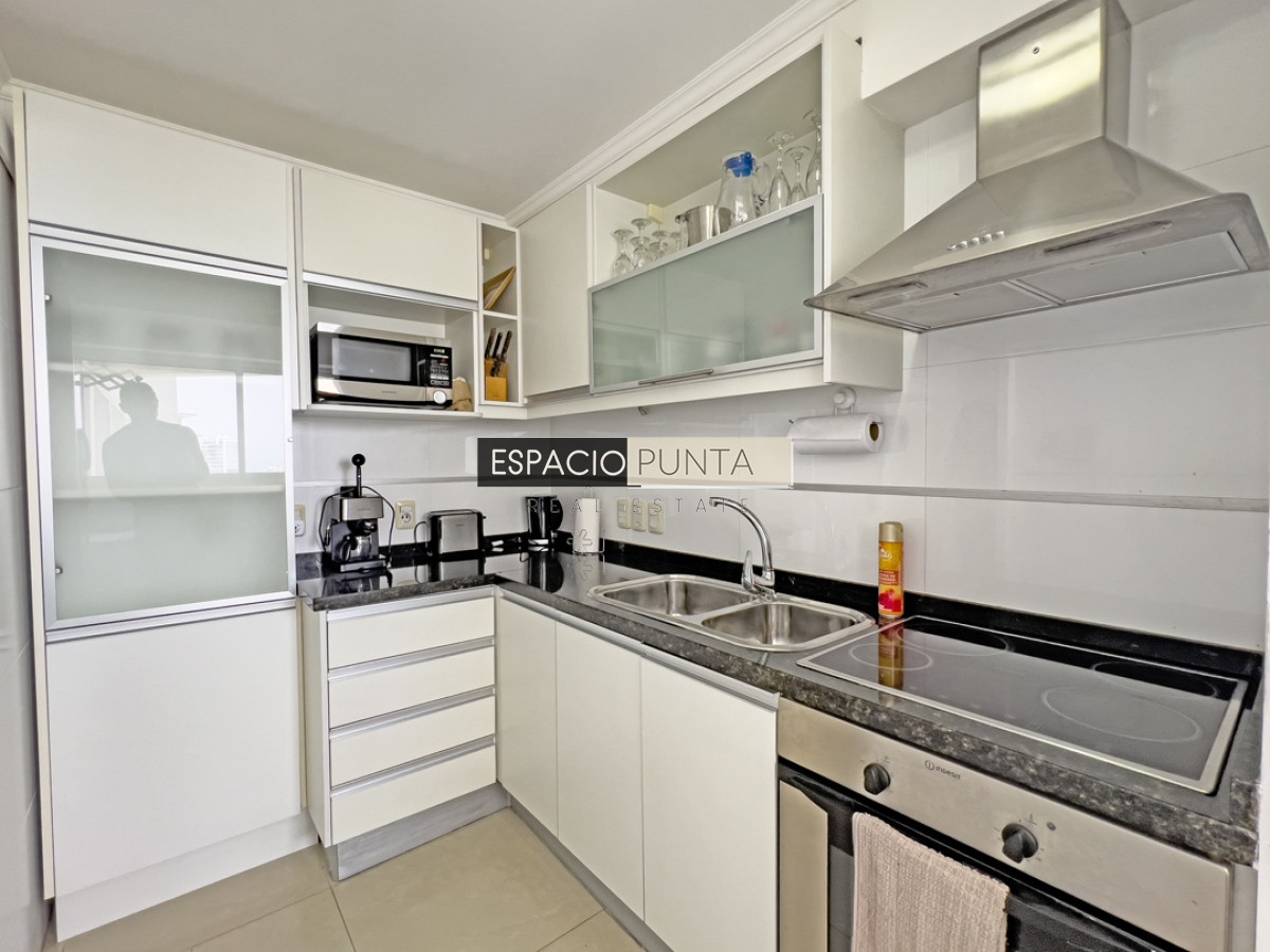 Apartamento ID.1482 - Apartamento en venta y alquiler en Mansa Punta del Este, 2 dormitorios, 3 baños