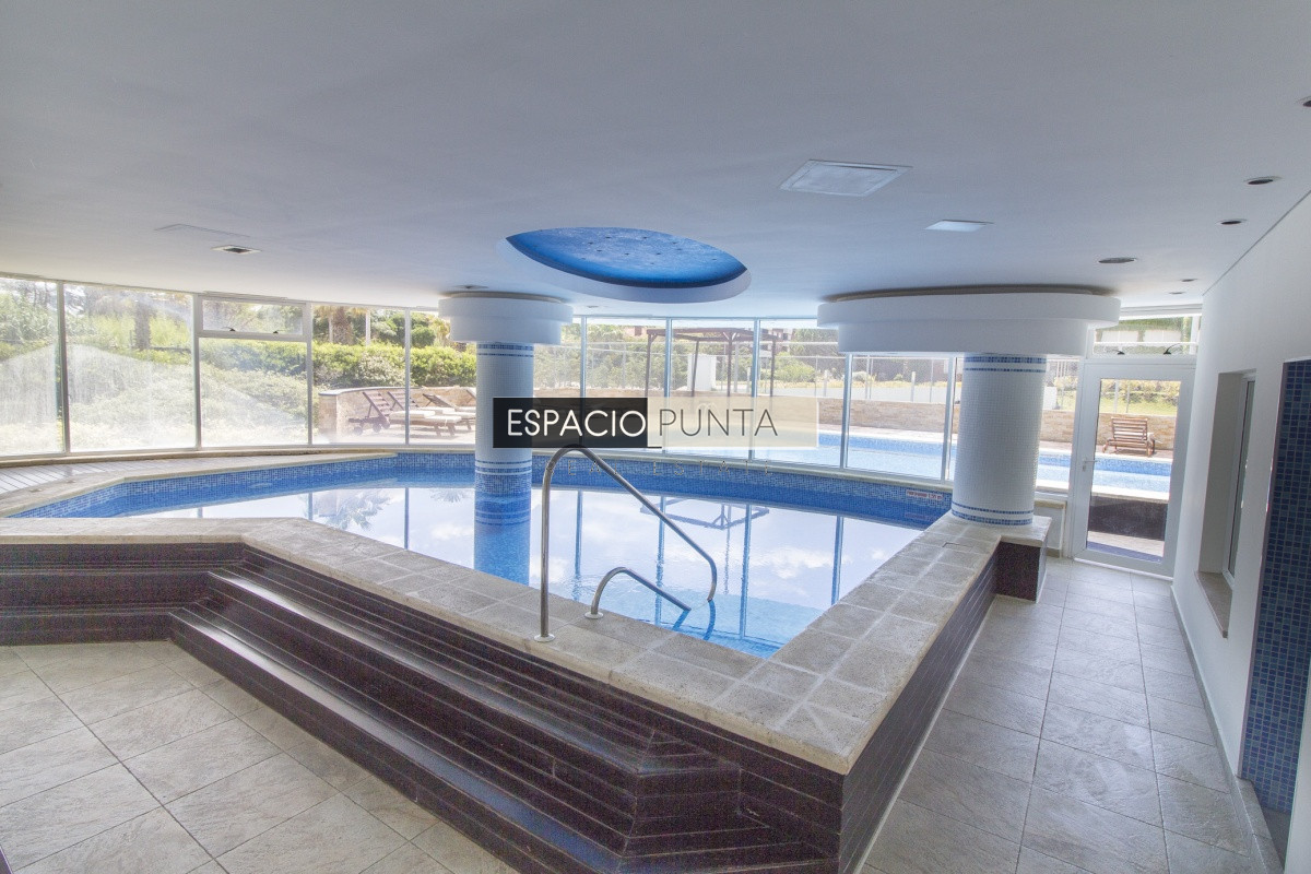 Apartamento ID.1482 - Apartamento en venta y alquiler en Mansa Punta del Este, 2 dormitorios, 3 baños