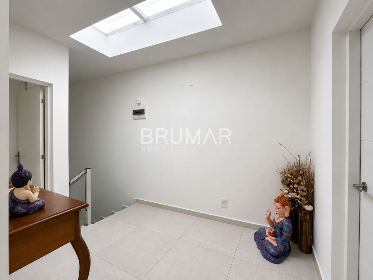 Casa ID.884 - Casa 4 dormitorios alquiler anual Pinares