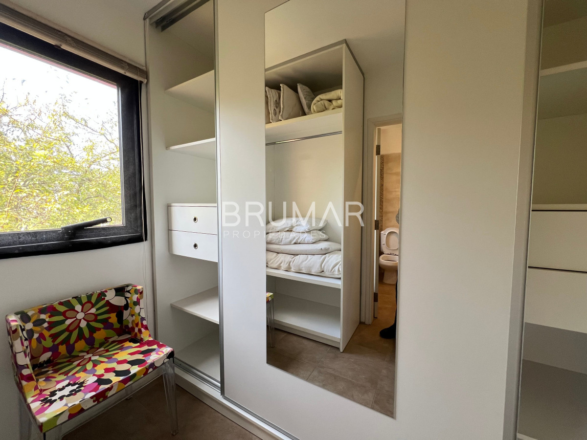 Casa ID.885 - Alquiler anual y venta casa 2 dormitorios en Barrio privado