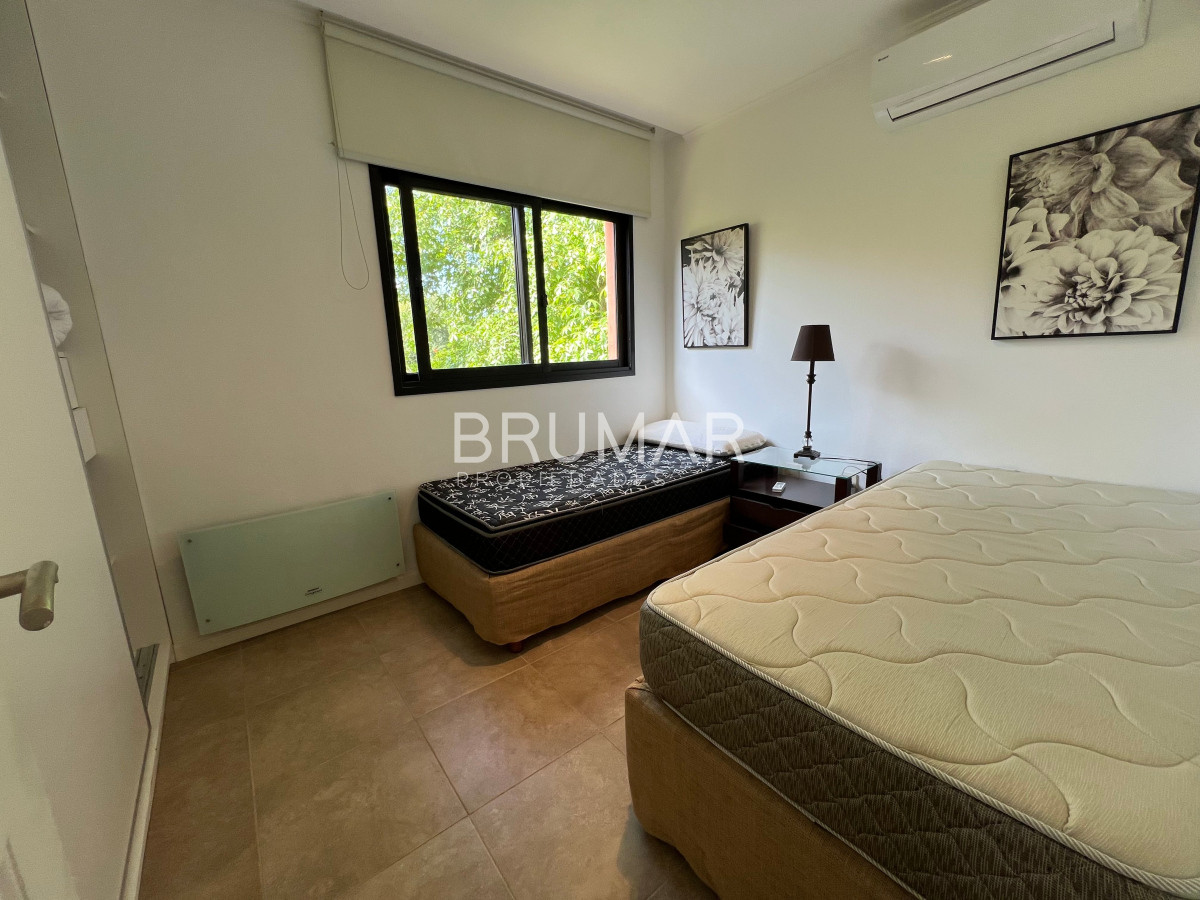 Casa ID.885 - Alquiler anual y venta casa 2 dormitorios en Barrio privado