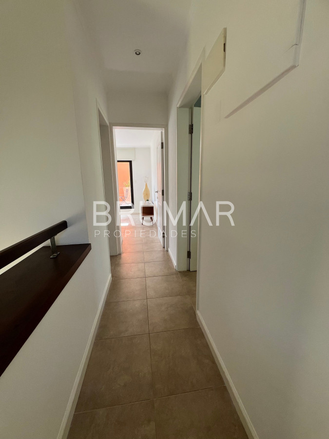 Casa ID.885 - Alquiler anual y venta casa 2 dormitorios en Barrio privado
