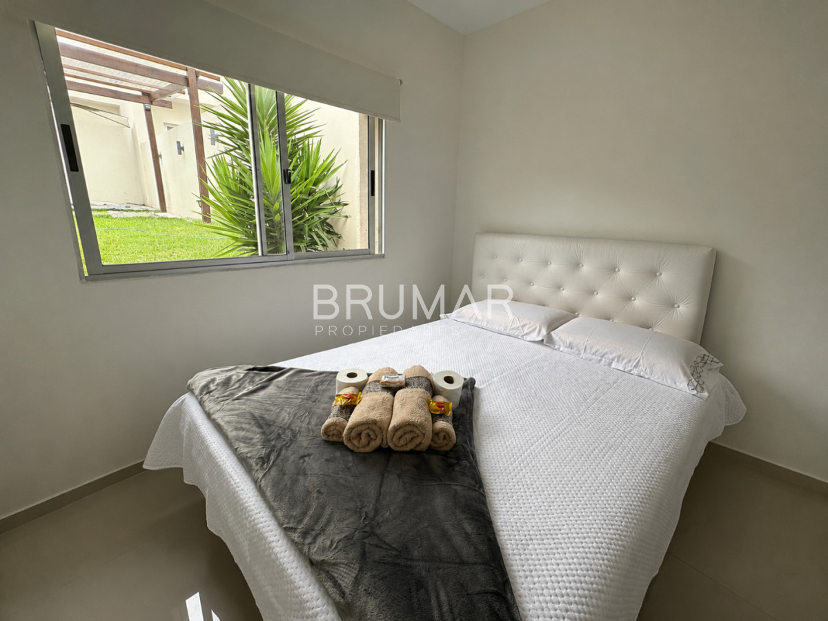 Casa ID.884 - Casa 4 dormitorios alquiler anual Pinares