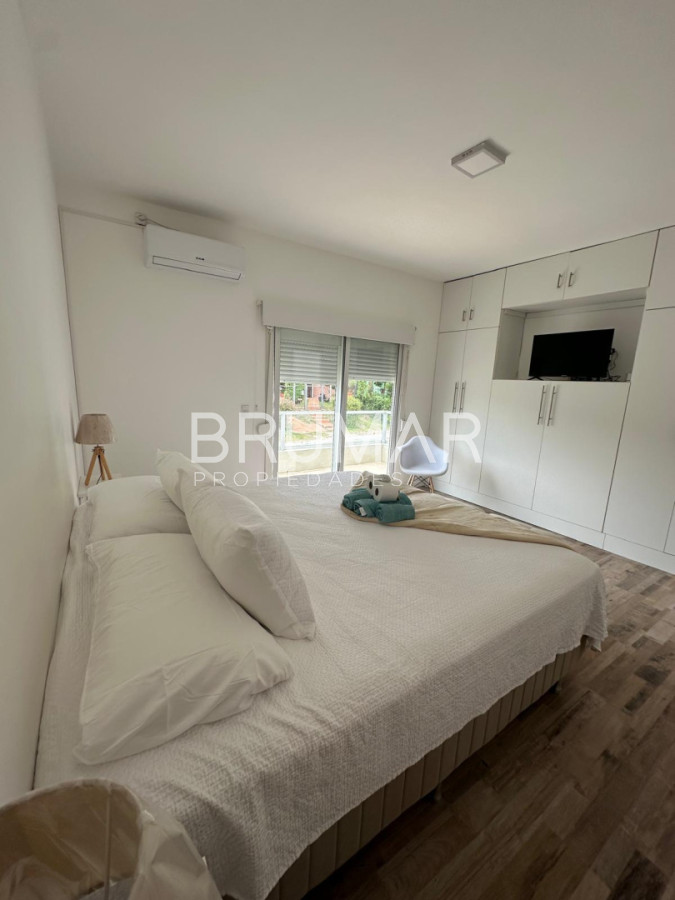 Casa ID.884 - Casa 4 dormitorios alquiler anual Pinares