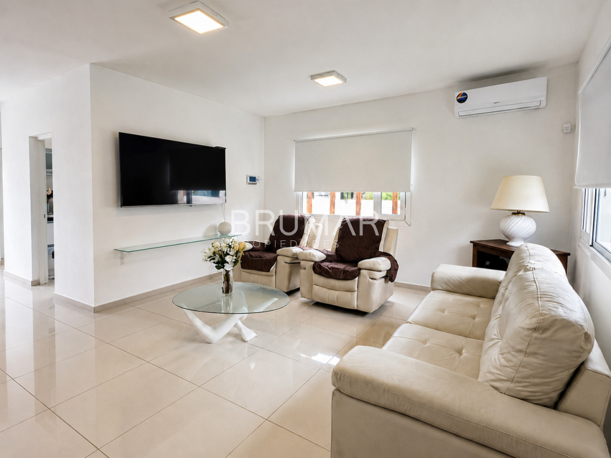 Casa ID.884 - Casa 4 dormitorios alquiler anual Pinares