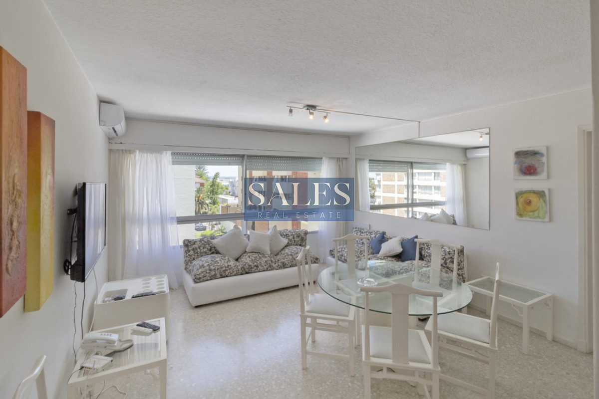 Apartamento ID.419 - Amplio departamento de 3 dormitorios en Peninsula