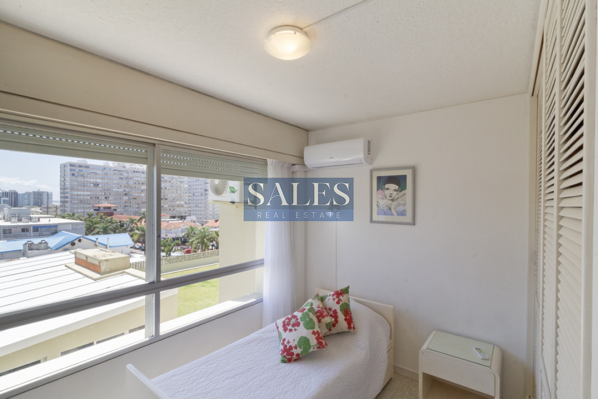Apartamento ID.419 - Amplio departamento de 3 dormitorios en Peninsula