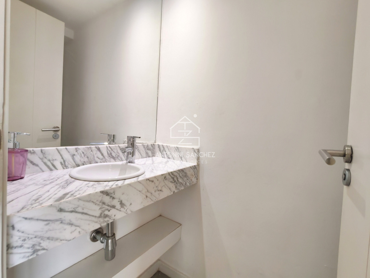 Apartamento ID.2587 - Alquiler anual 2 dormitorios con vista al mar