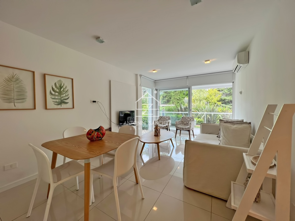 Apartamento ID.1443 - Apartamento en venta en Mansa Punta del Este, 1 dormitorios, 1 baños