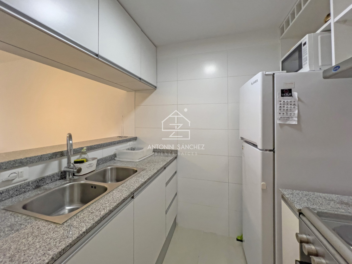 Apartamento ID.2332 - VENTA APARTAMENTO 1 DORMITORIO PLAYA MANSA PUNTA DEL ESTE