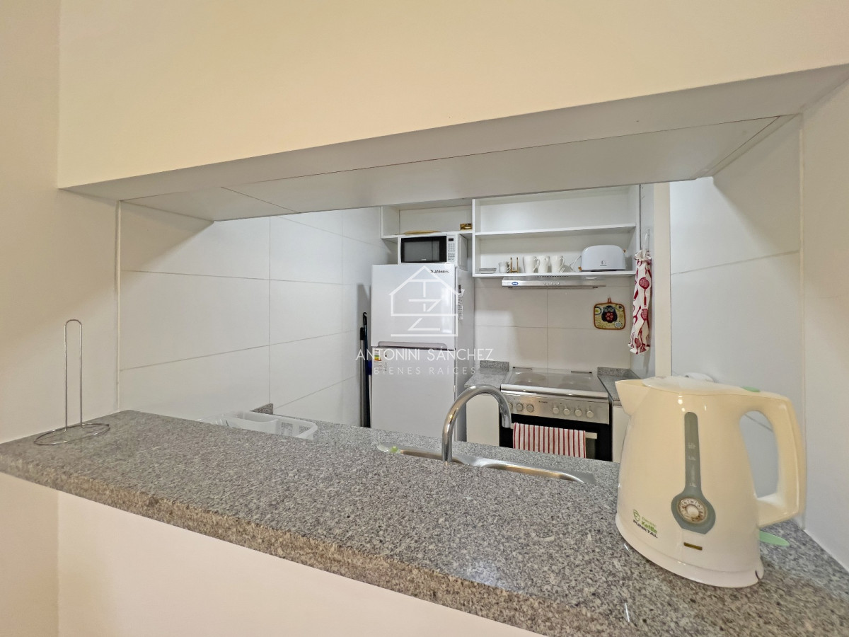 Apartamento ID.2332 - VENTA APARTAMENTO 1 DORMITORIO PLAYA MANSA PUNTA DEL ESTE