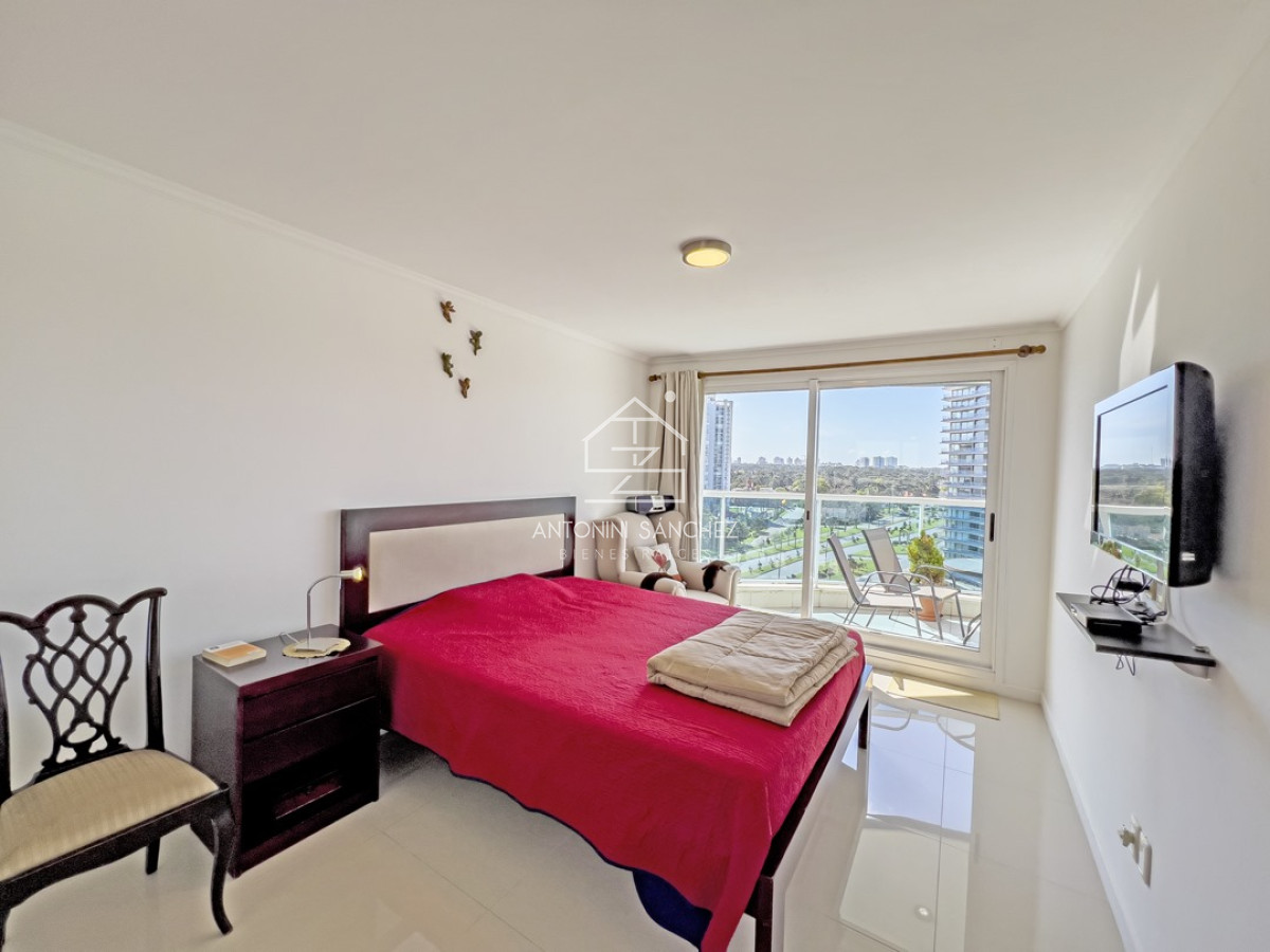 Apartamento ID.1834 - Apartamento de dos dormitorios ubicado sobre la mansa. 