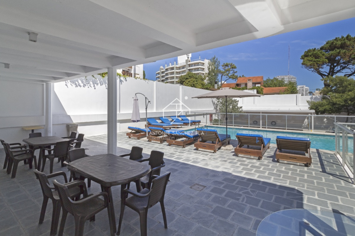 Apartamento ID.4650 - Departamento en venta de 2 dormitorios y 2 baños Punta del Este