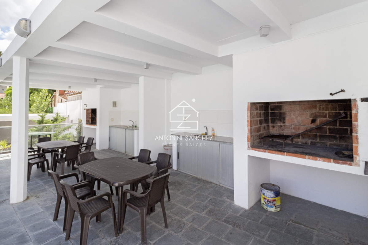 Apartamento ID.4650 - Departamento en venta de 2 dormitorios y 2 baños Punta del Este