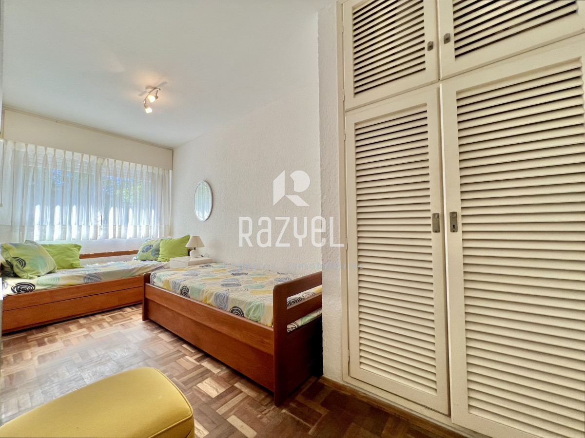 Apartamento ID.882 - Dpto. en venta en primera linea de playa mansa