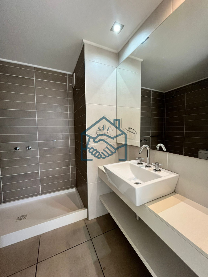 Apartamento ID.1160/En-venta-o-alquiler-anual-en-torre-con-amenities- - En venta o alquiler anual en torre con amenities 