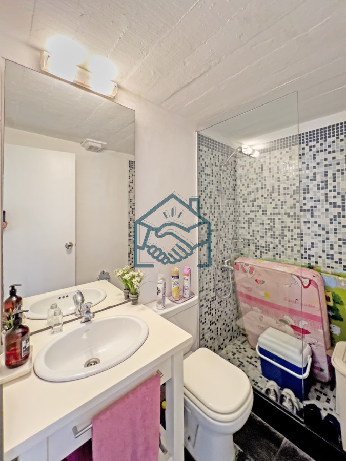 Casa ID.1250/Casa-en-venta-en-Barrio-privado - Casa en venta en Barrio privado