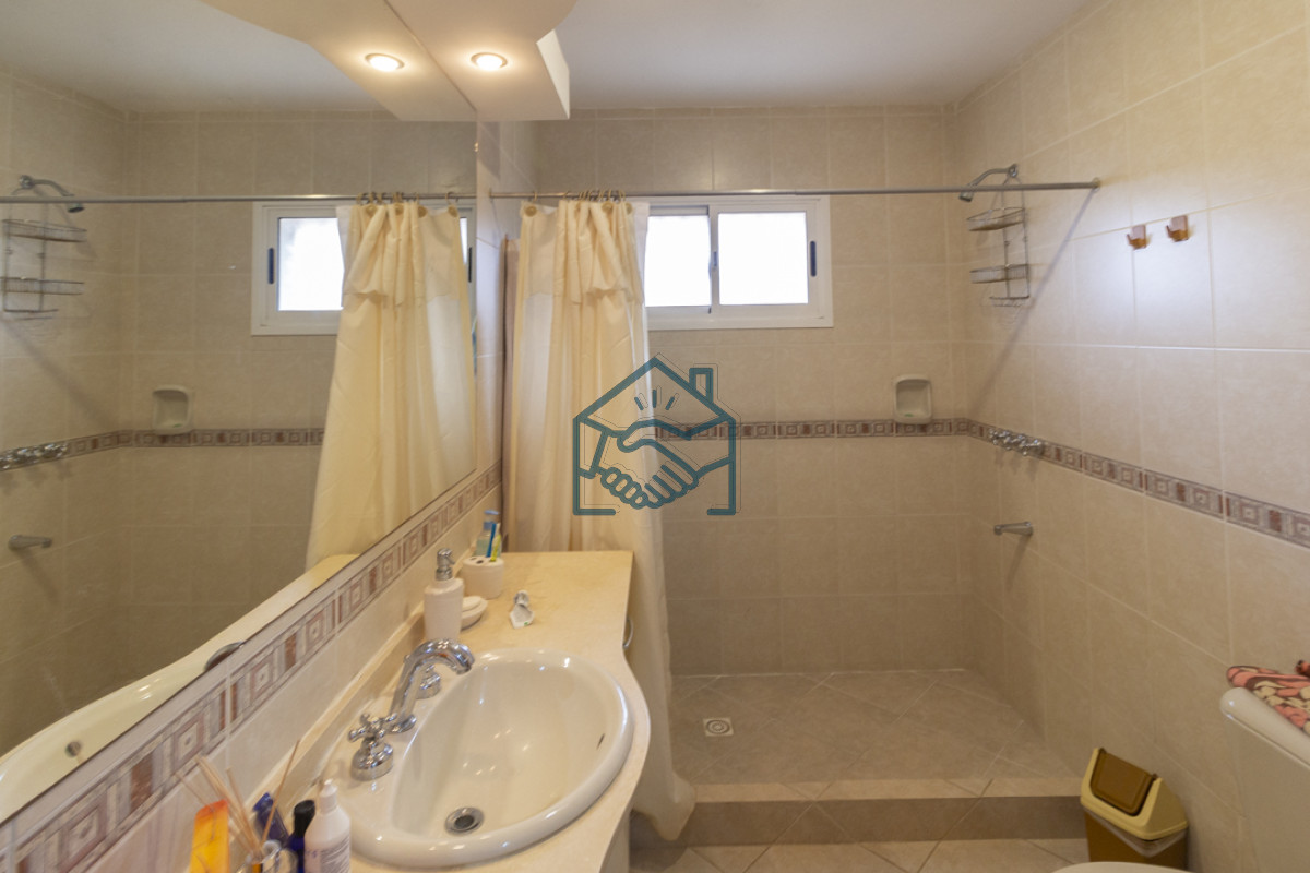 Casa ID.1477/Casa-4-dormitorios-en-Venta,-Alquiler-anual-y-de-verano - Casa 4 dormitorios en Venta, Alquiler anual y de verano