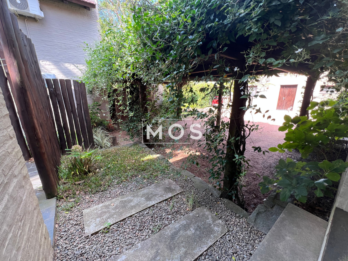 Casa ID.2767 - Casa duplex alquiler anual en barrio privado 2 dormitorios