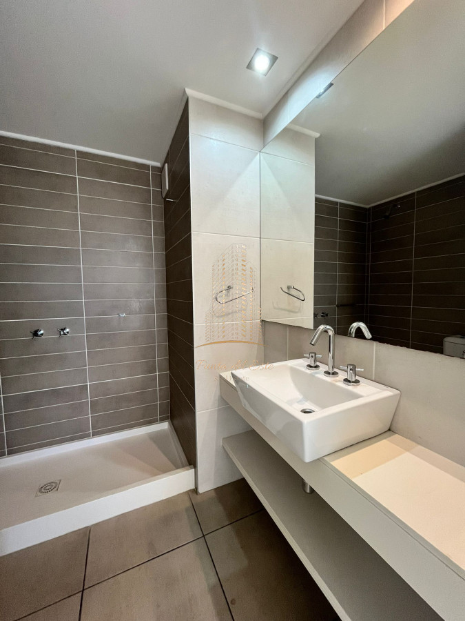 Apartamento ID.456 - Apartamento en venta o alquiler anual en Punta del Este