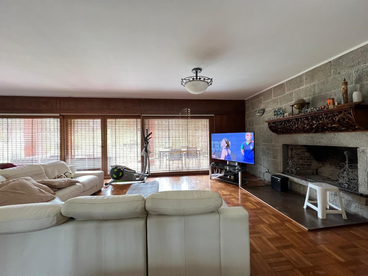 Casa ID.652 - Venta de Casa 8 DORMITORIOS en Solanas