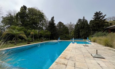 Venta de Casa 8 DORMITORIOS en Solanas