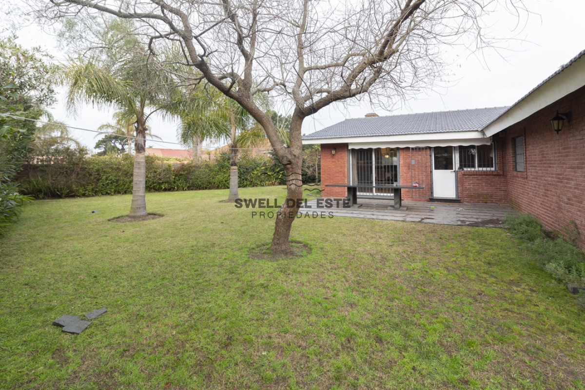 Casa ID.140 - Casa 4 dormitorios en Venta, Alquiler anual y de verano