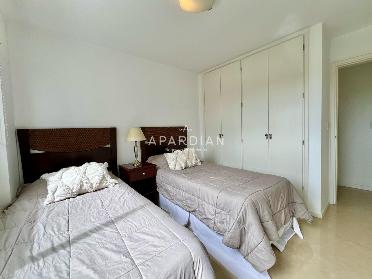 Apartamento ID.21097812 - Sol y Luna Venta apartamento 3 dormitorios y dependencia 