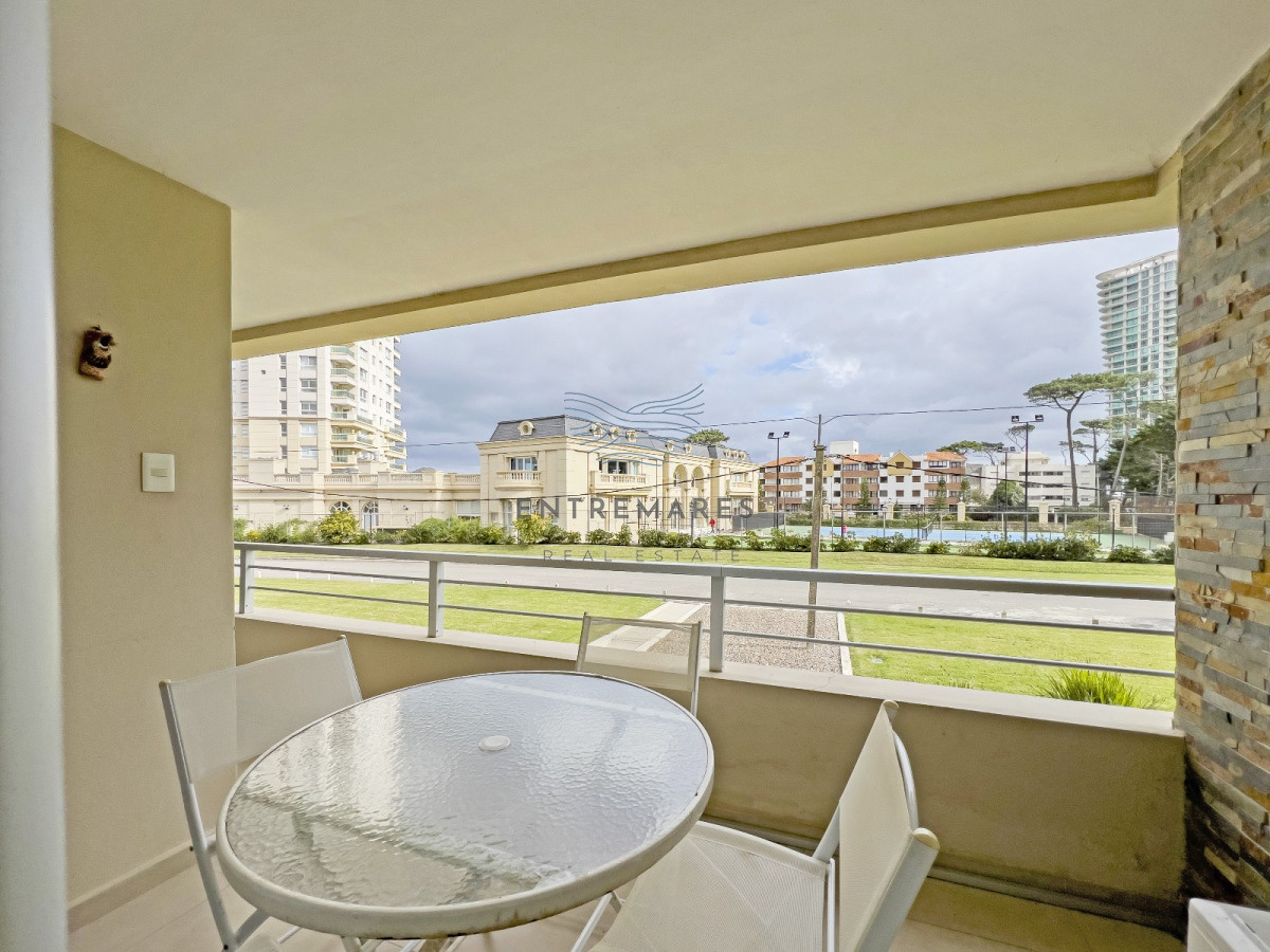 Apartamento ID.230 - VENTA APARTAMENTO 1 DORMITORIO PLAYA MANSA PUNTA DEL ESTE