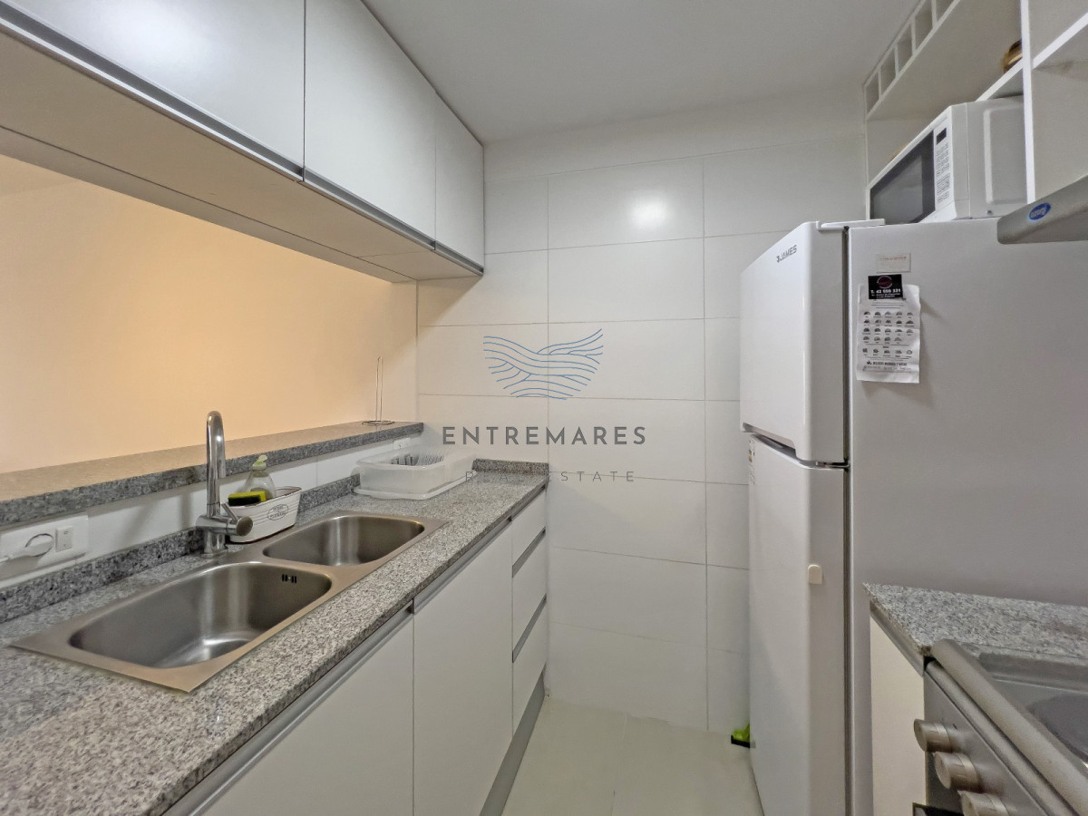 Apartamento ID.230 - VENTA APARTAMENTO 1 DORMITORIO PLAYA MANSA PUNTA DEL ESTE