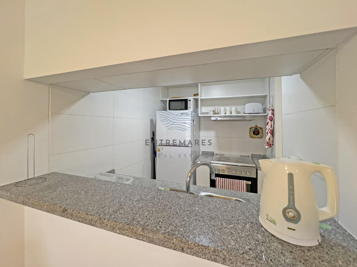 Apartamento ID.230 - VENTA APARTAMENTO 1 DORMITORIO PLAYA MANSA PUNTA DEL ESTE