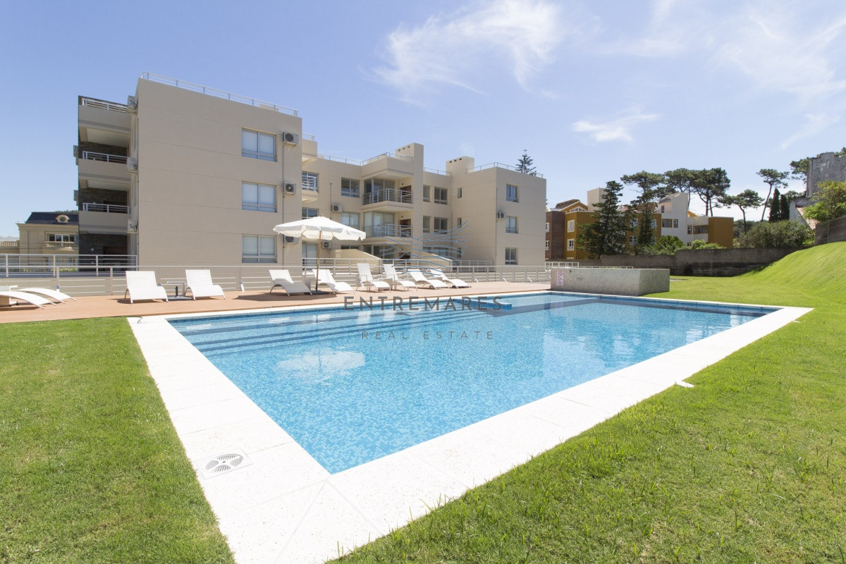 Apartamento ID.230 - VENTA APARTAMENTO 1 DORMITORIO PLAYA MANSA PUNTA DEL ESTE