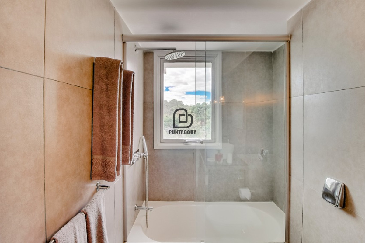 Apartamento ID.1377 -  VENTA Y ALQUILER 2 dormitorios, 2 baños