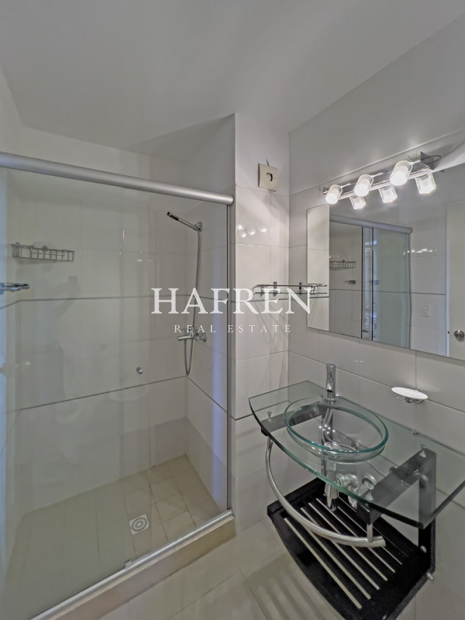 Apartamento ID.96 - VENTA APARTAMENTO 2 DORMITORIOS PLAYA MANSA PUNTA DEL ESTE