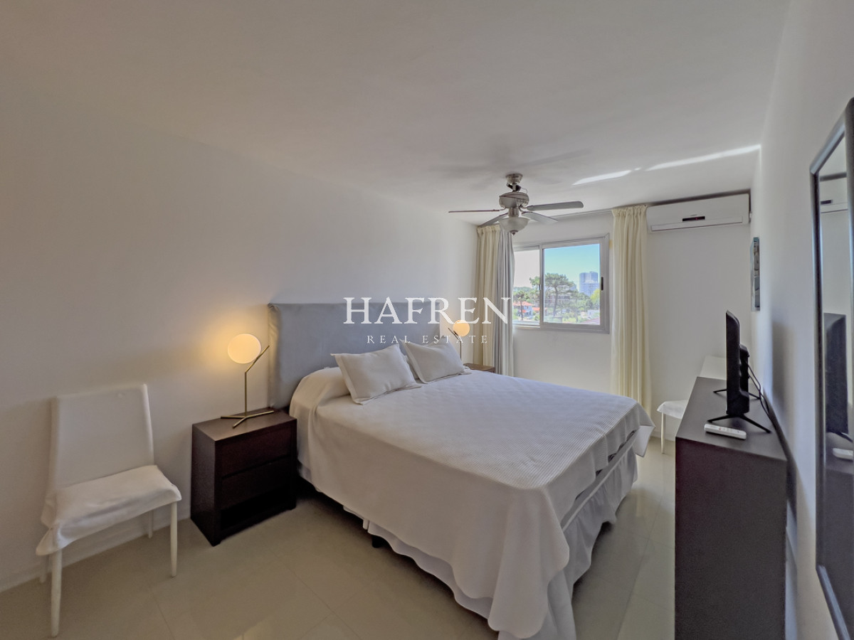 Apartamento ID.96 - VENTA APARTAMENTO 2 DORMITORIOS PLAYA MANSA PUNTA DEL ESTE