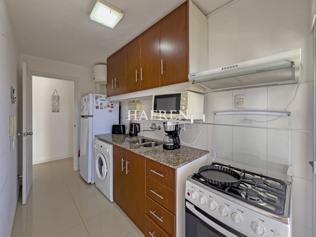 Apartamento ID.96 - VENTA APARTAMENTO 2 DORMITORIOS PLAYA MANSA PUNTA DEL ESTE