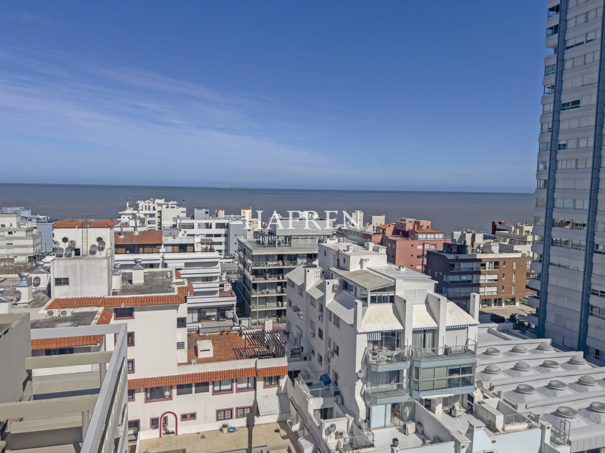 Apartamento ID.192 - Apartamento en venta de dos dormitorios en Peninsula 