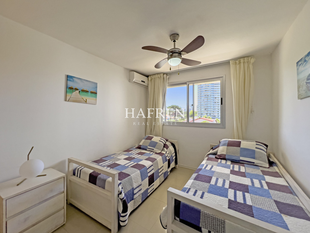 Apartamento ID.96 - VENTA APARTAMENTO 2 DORMITORIOS PLAYA MANSA PUNTA DEL ESTE