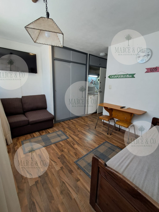 Apartamento ID.2525 - Monoambiente en calle Gorlero