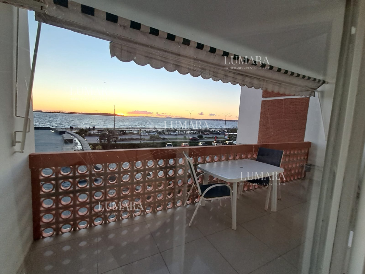 Apartamento ID.676 - Apartamento en venta y alquiler en Mansa Punta del Este, 1 dormitorios, 1 baños