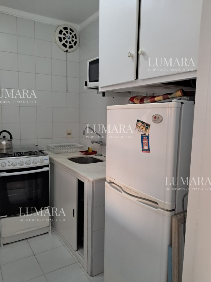 Apartamento ID.676 - Apartamento en venta y alquiler en Mansa Punta del Este, 1 dormitorios, 1 baños