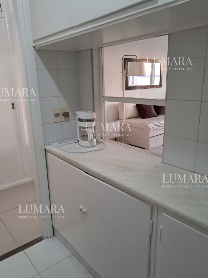 Apartamento ID.676 - Apartamento en venta y alquiler en Mansa Punta del Este, 1 dormitorios, 1 baños
