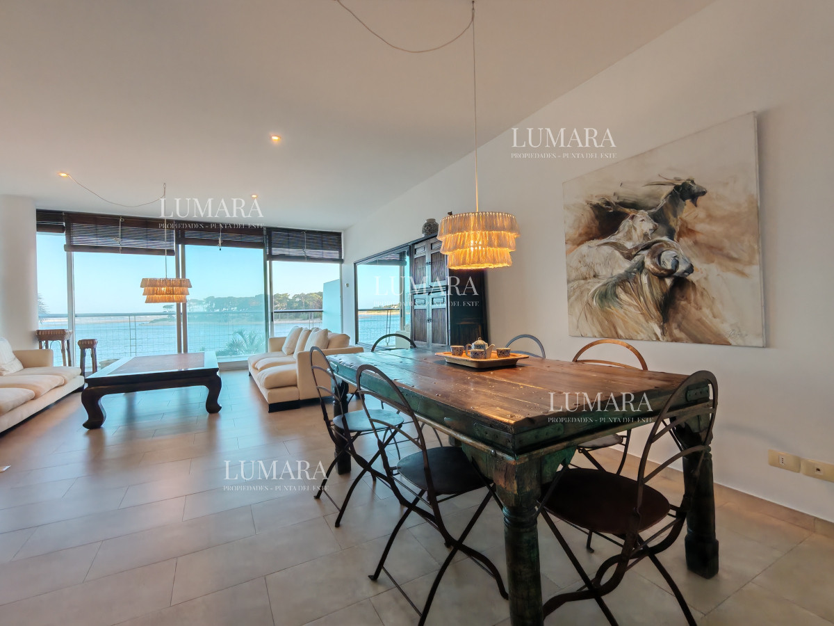 Apartamento ID.1634 - Venta Apartamento Semi-piso Edificio Delamar Punta del Este 