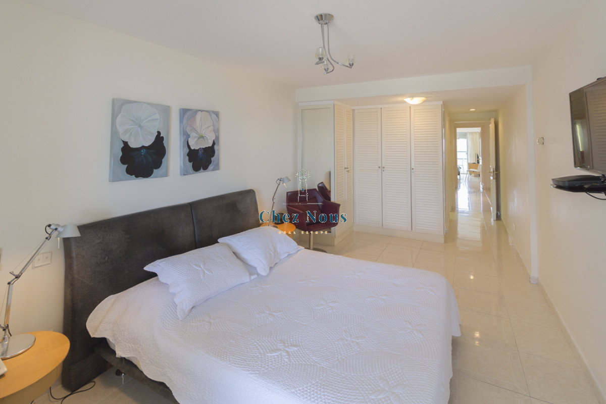 Apartamento ID.282 -  En Venta primera linea mansa