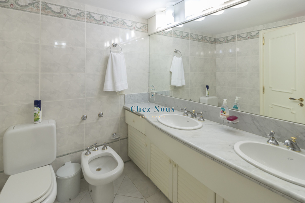 Apartamento ID.282 -  En Venta primera linea mansa
