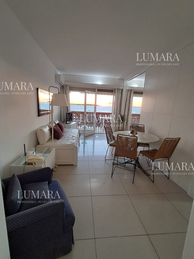 Apartamento ID.676 - Apartamento en venta y alquiler en Mansa Punta del Este, 1 dormitorios, 1 baños
