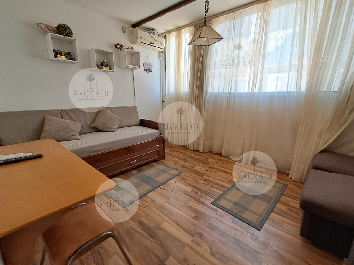 Apartamento ID.2525 - Monoambiente en calle Gorlero