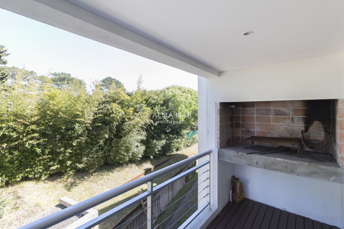 Apartamento ID.284 - Rincon del Indio - Dpto 2 dorm. terraza con parrillero, piscina
