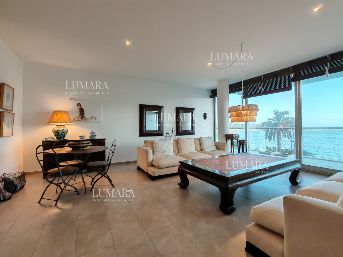 Apartamento ID.1634 - Venta Apartamento Semi-piso Edificio Delamar Punta del Este 