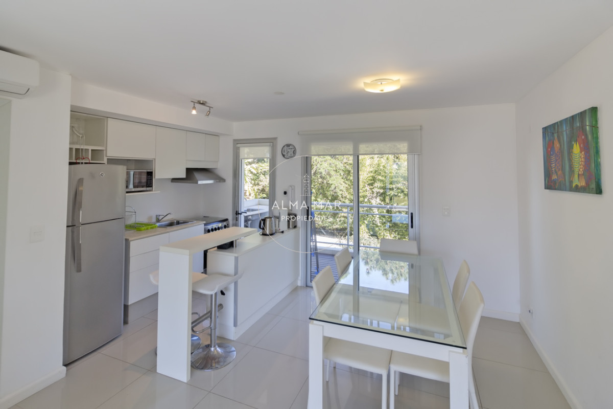 Apartamento ID.284 - Rincon del Indio - Dpto 2 dorm. terraza con parrillero, piscina